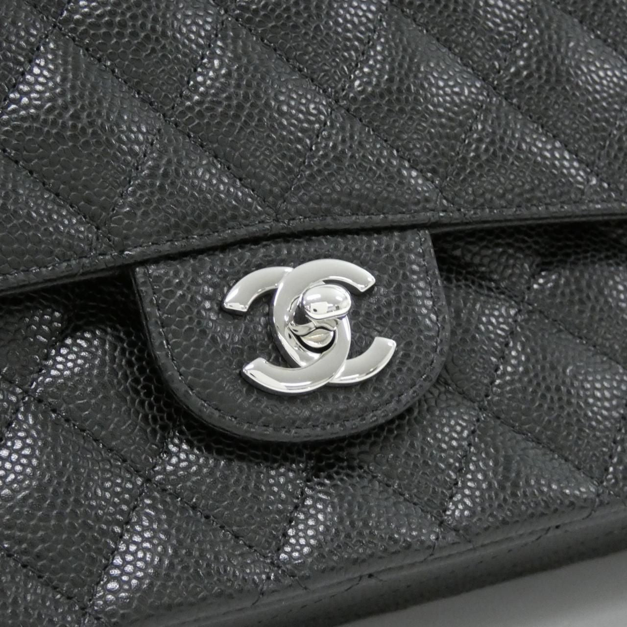 Chanel Shoulder Bag Black — view 4