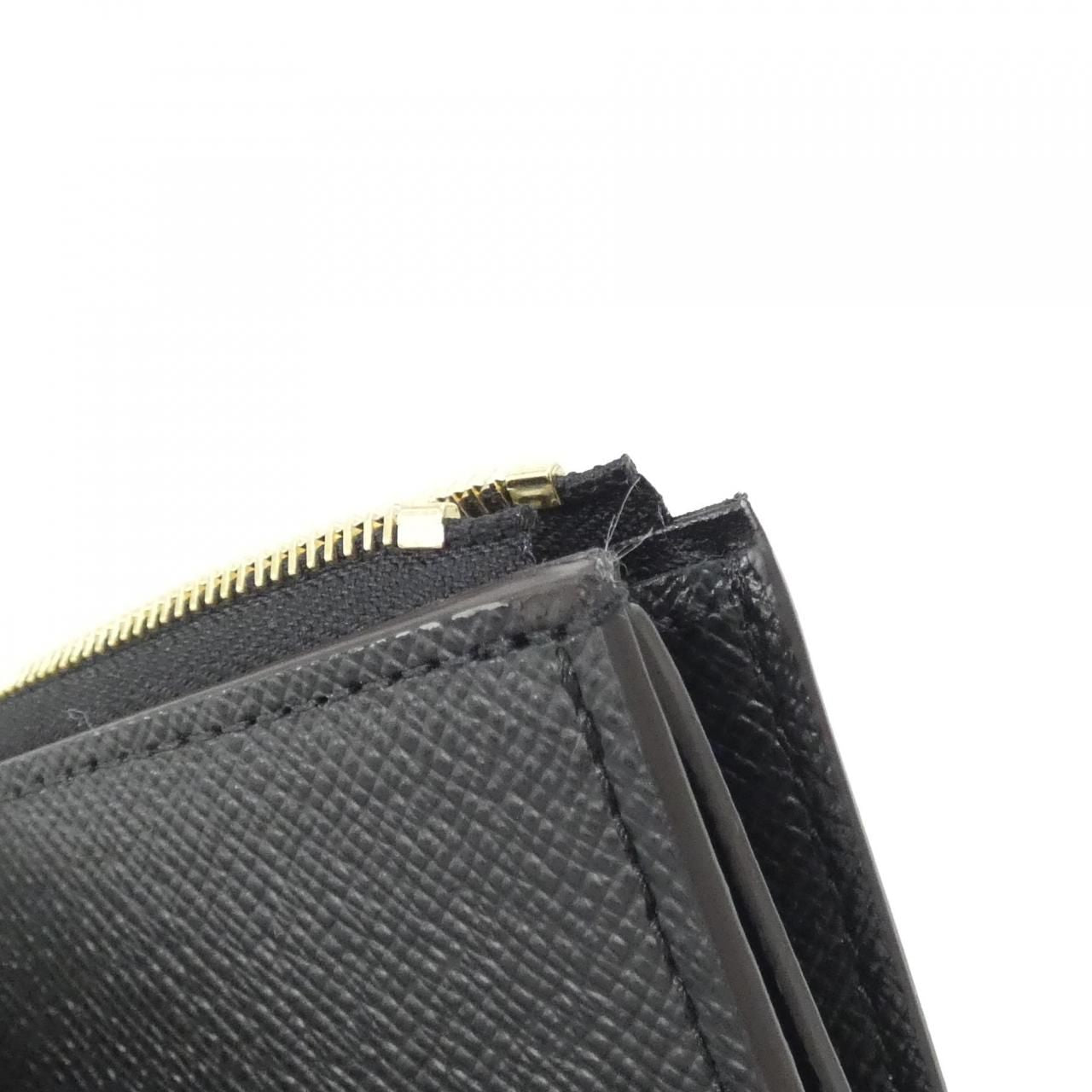 Louis Vuitton Monogram Giant Portefeuille Zoe Wallet — view 8