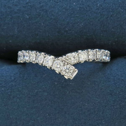 Harry Winston Near Ribbon Band Ring