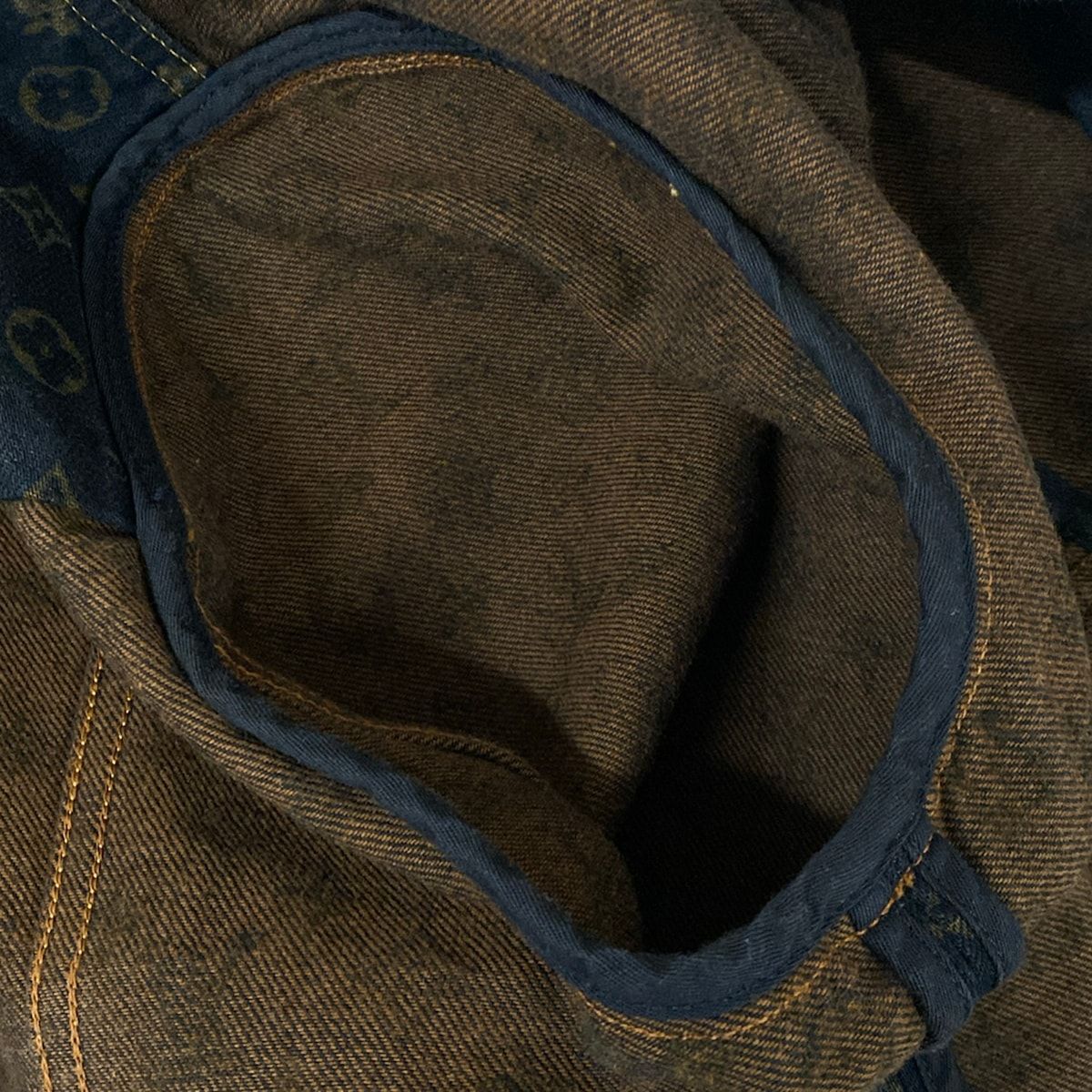 Louis Vuitton 40 M Wyz Dark Brown Monogram Denim Collection Jacket — view 8