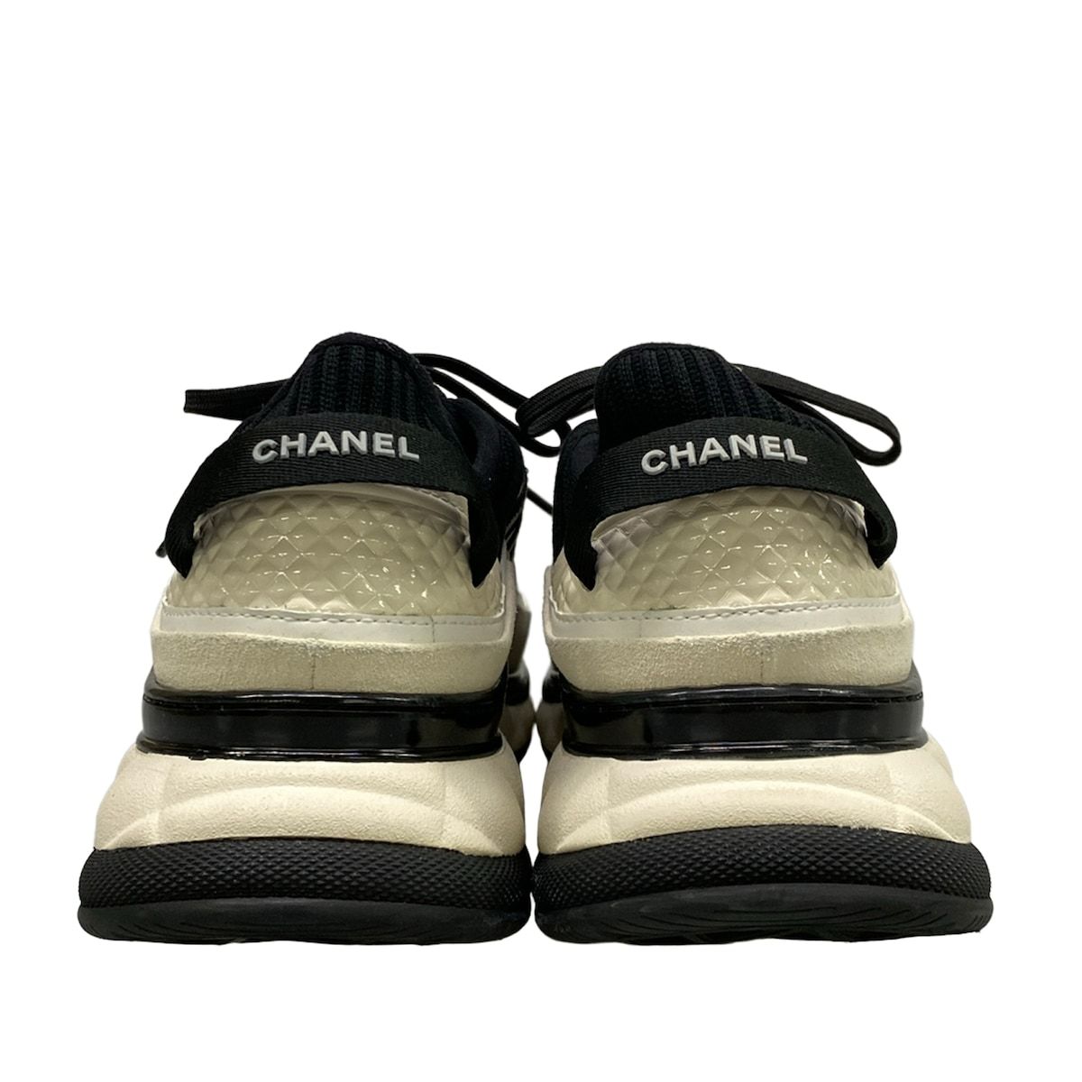 Chanel Sneakers 37 White Black Gold CC Logo Leather — view 6
