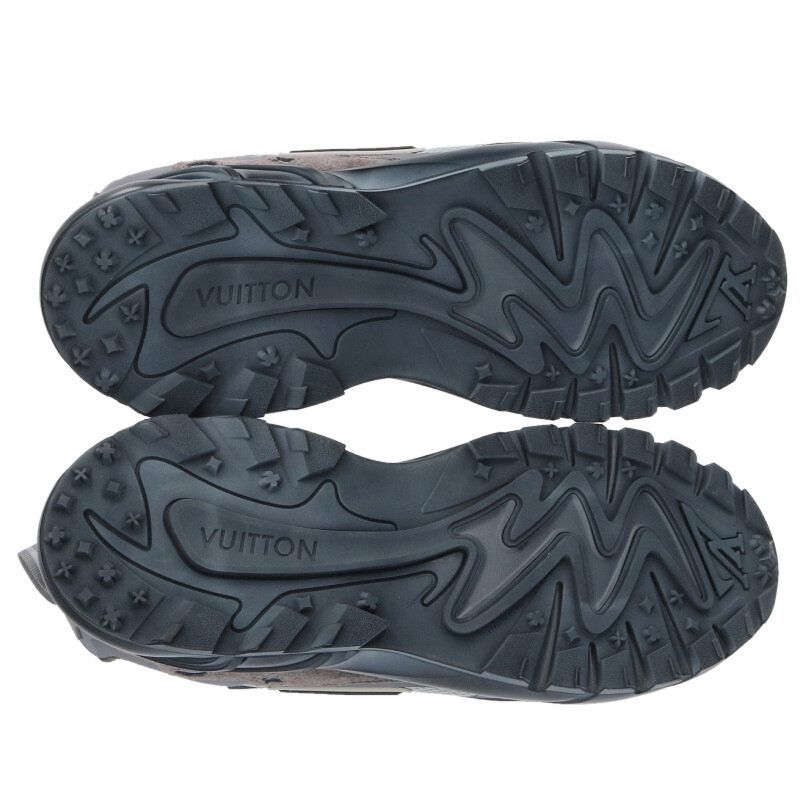 Louis Vuitton Tatic Line Side Logo Low Cut Sneakers 12 — view 3