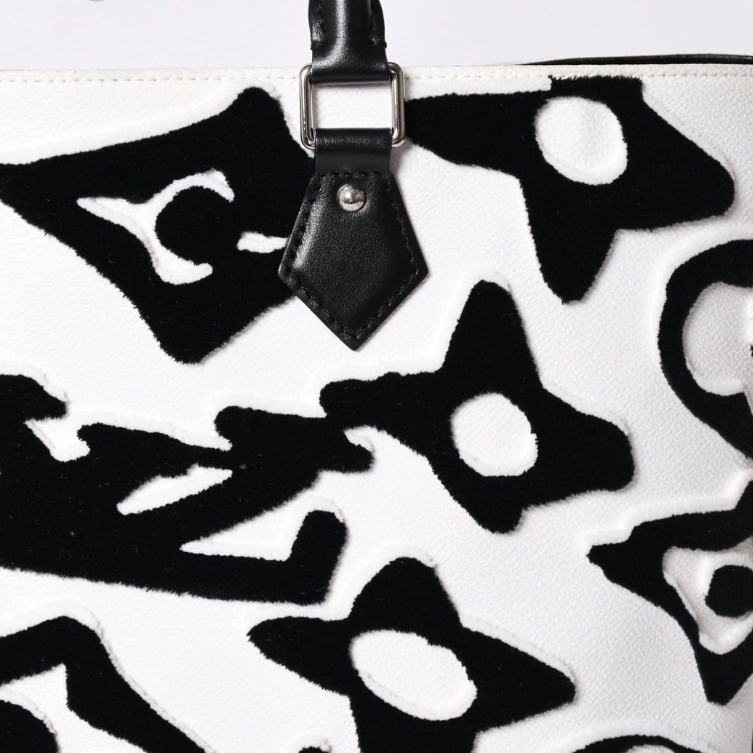 Louis Vuitton LV Xuf Cabas Tufted Monogram Tote Bag Black White — view 6