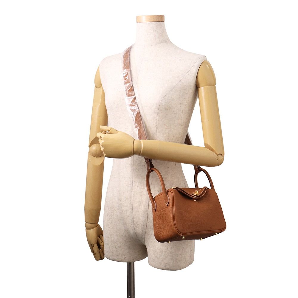 Hermes Lindy Mini Gold Taurillon Clemence 2-Way Shoulder Bag — view 4