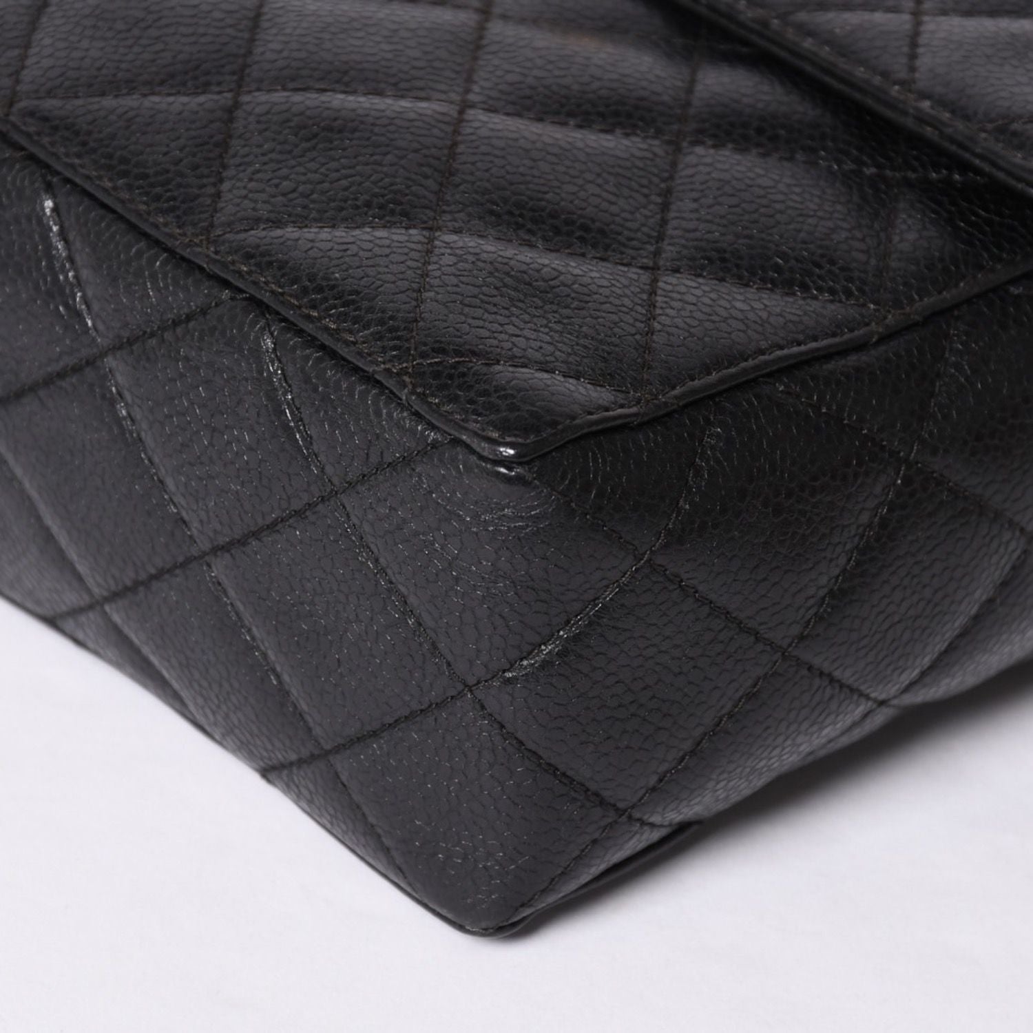 Chanel Shoulder Bag CC Logo Caviar Leather Black Quilted Gold — view 6