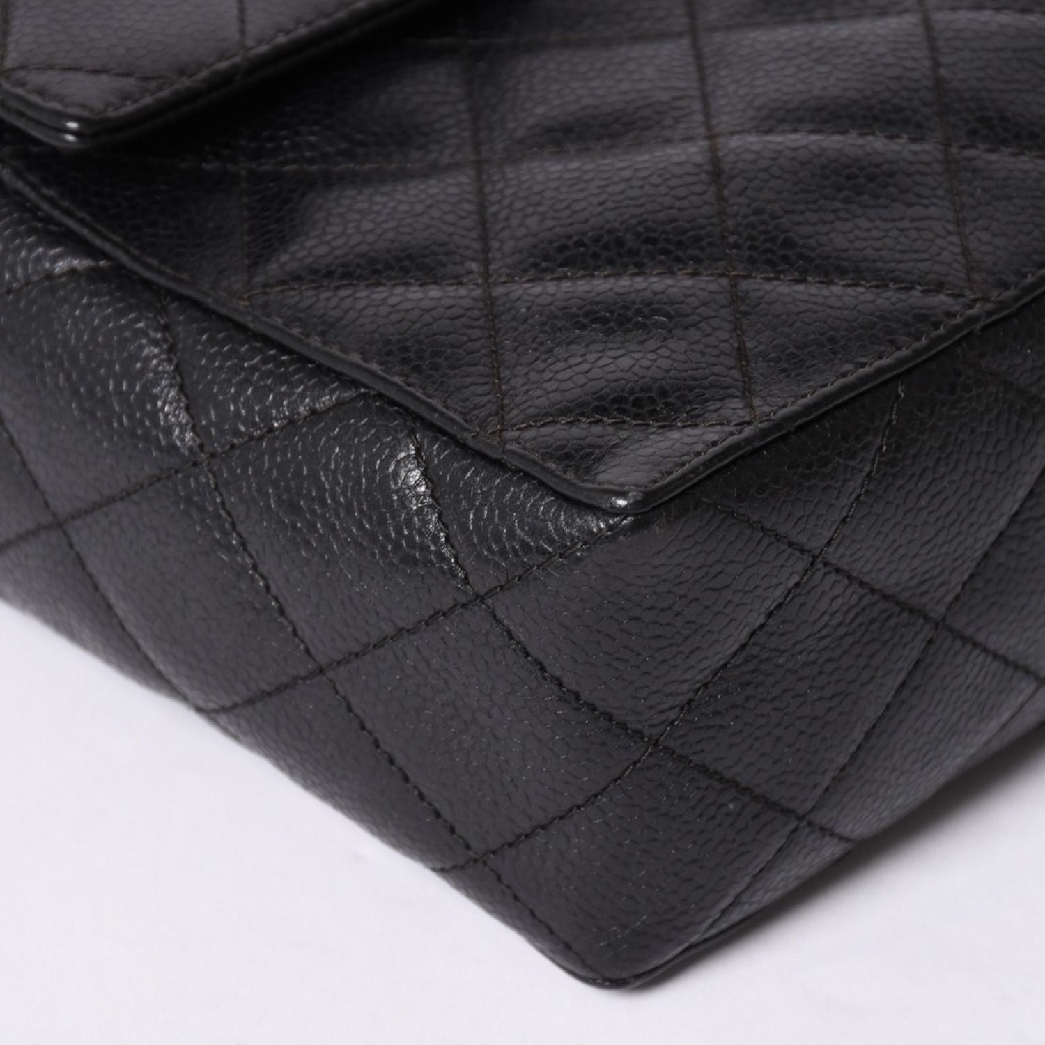 Chanel Shoulder Bag CC Logo Caviar Leather Black Quilted Gold — view 7