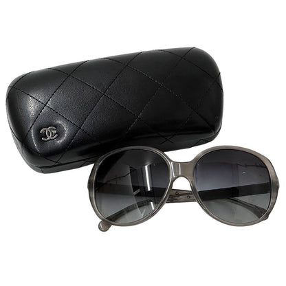 Chanel Sunglasses CC Logo Quilted Gray Black Eyewear — view 9