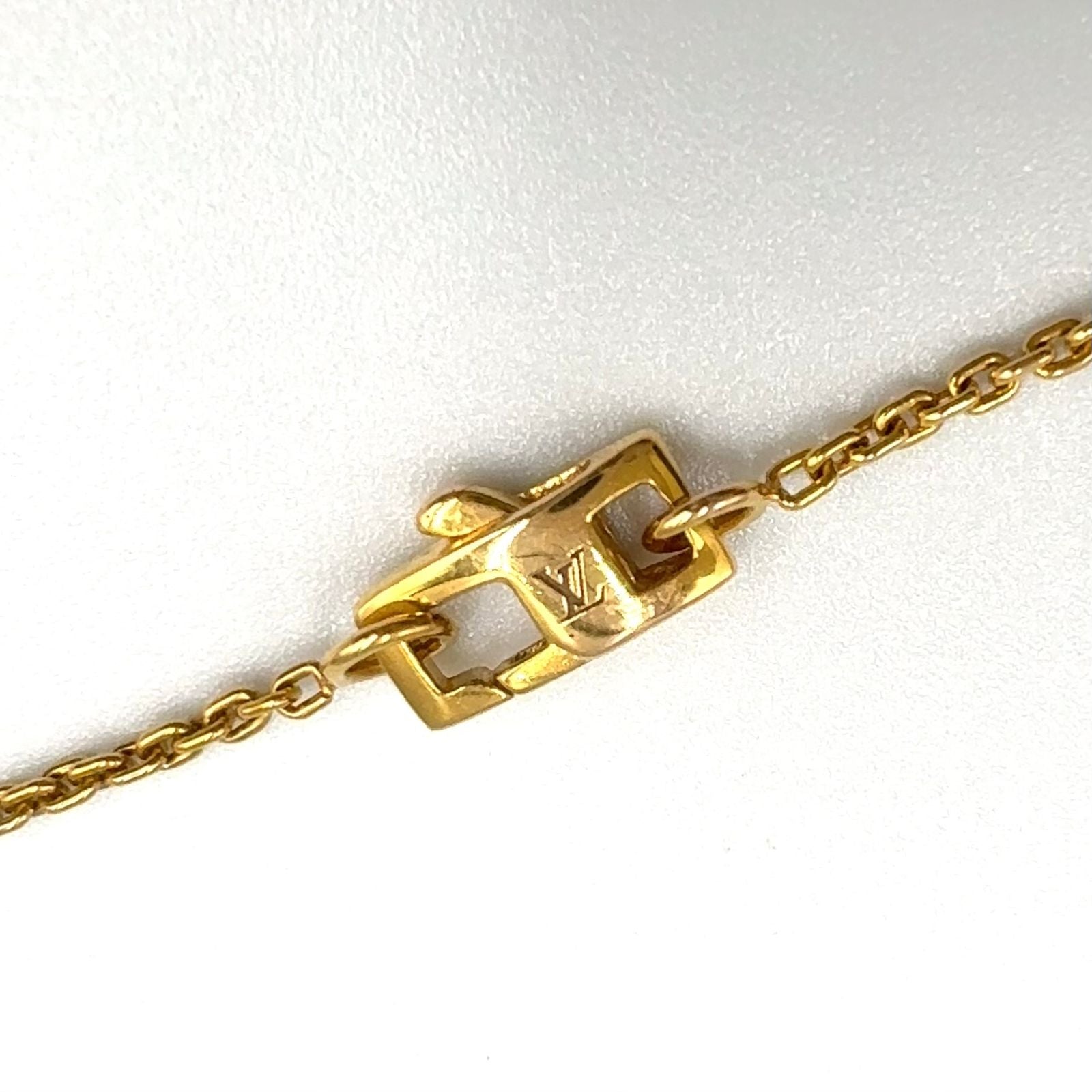 Louis Vuitton Pendentif Monogram Idylle 1 Point Diamond Pink Gold Necklace — view 4