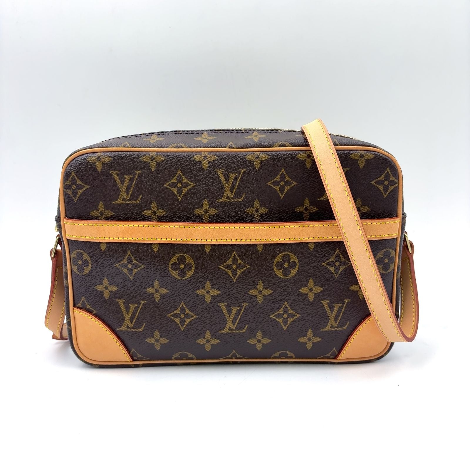 Louis Vuitton Trocadero 27 Monogram Leather Brown Light Shoulder Bag Gold