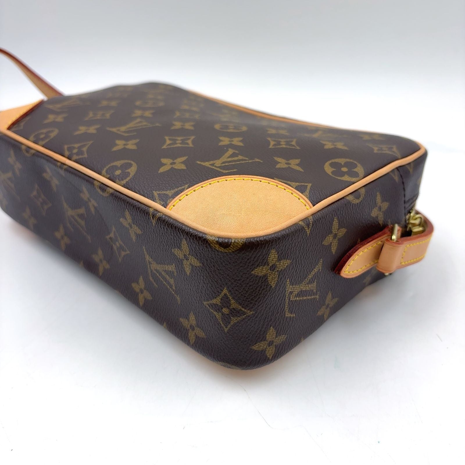 Louis Vuitton Trocadero 27 Monogram Leather Brown Light Shoulder Bag Gold — view 8