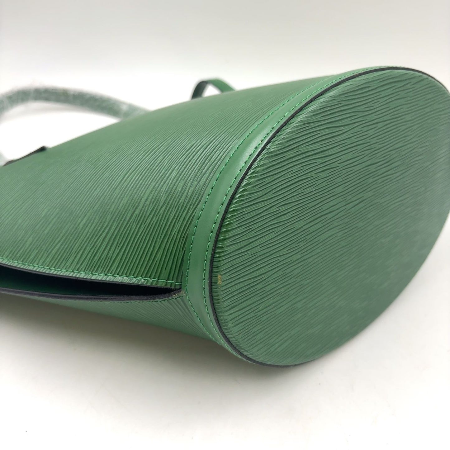 Louis Vuitton Sun Jack Shopping Epi Borneo Green Leather Shoulder Bag Gold — view 5