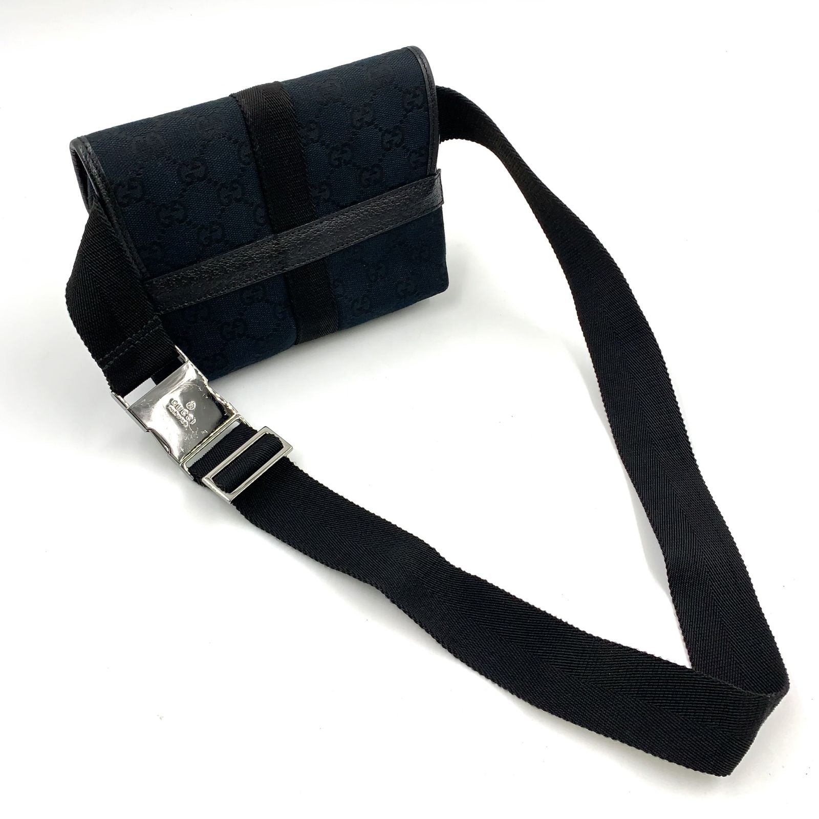 Gucci GG Canvas Black Belt Bag Silver — view 2