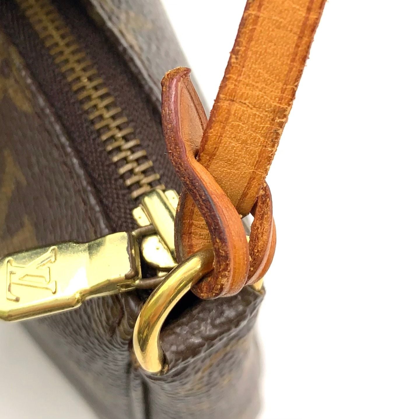 Louis Vuitton Pochette Monogram Leather Brown Handbag Gold — view 7