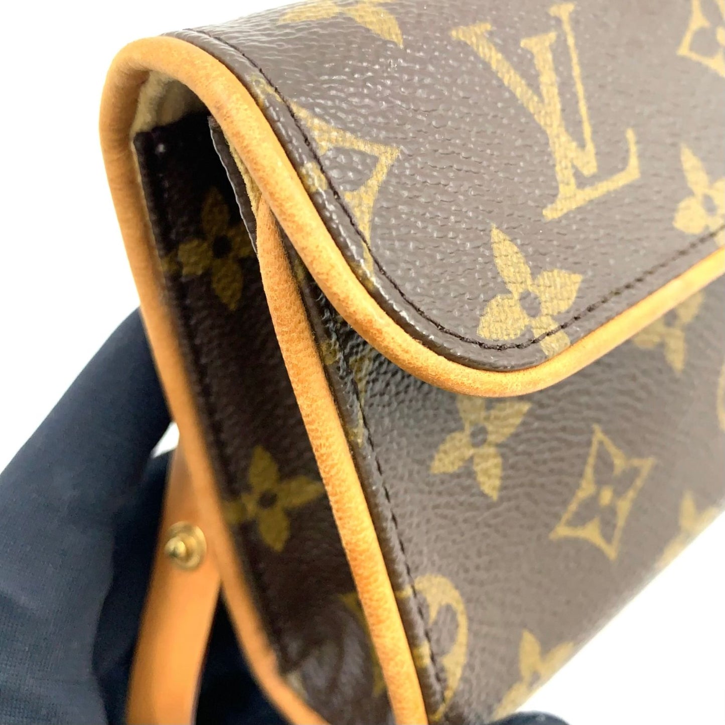 Louis Vuitton Pochette Twin PM Monogram XS Leather Brown Shoulder Bag Gold — view 9
