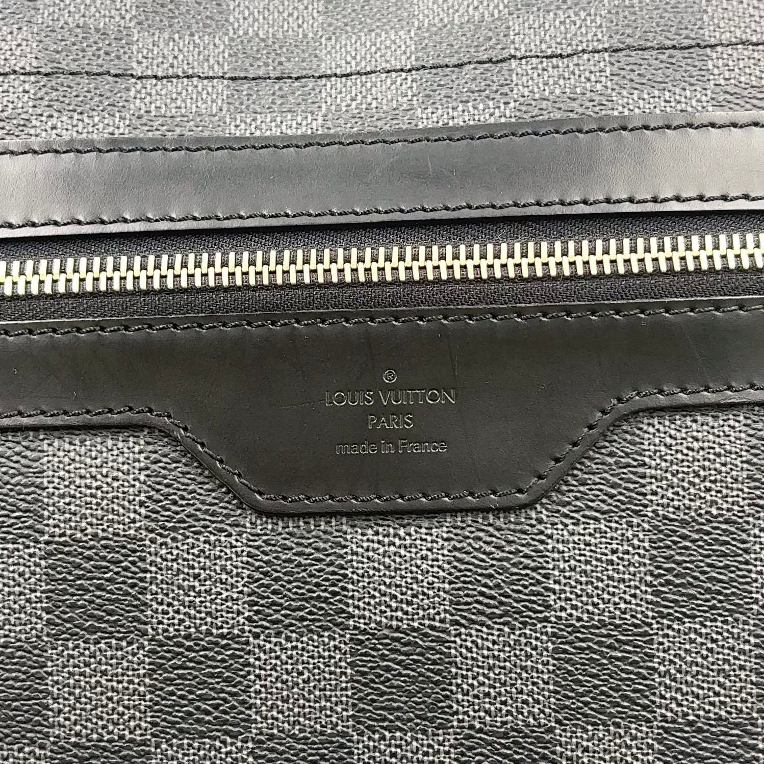Louis Vuitton Daniel MM Damier Graphite Leather Black Shoulder Bag Silver — view 4