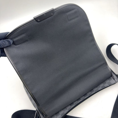 Louis Vuitton Daniel MM Damier Graphite Leather Black Shoulder Bag Silver — view 5