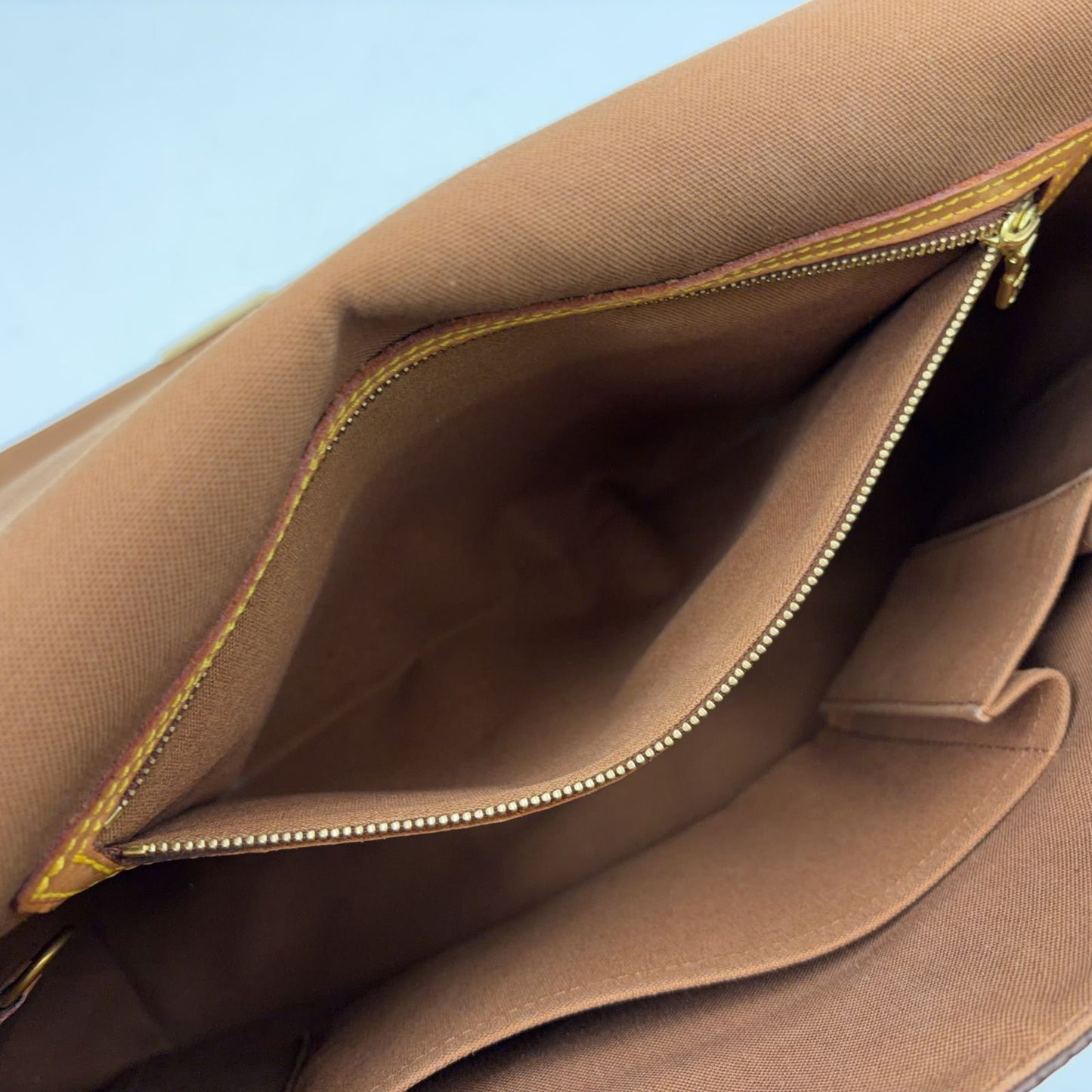 Louis Vuitton Aves Monogram Leather Brown Shoulder Bag Gold — view 5