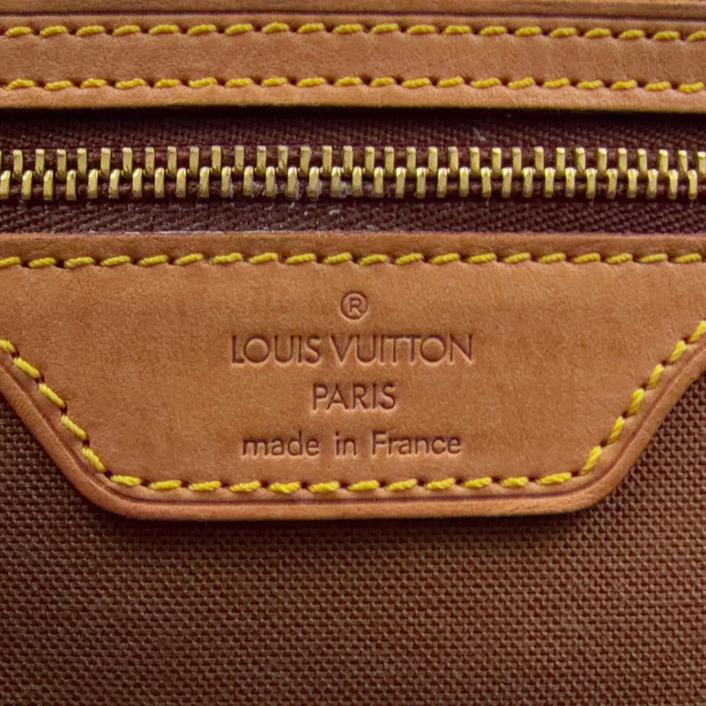 Louis Vuitton Aves Monogram Leather Brown Shoulder Bag Gold — view 4