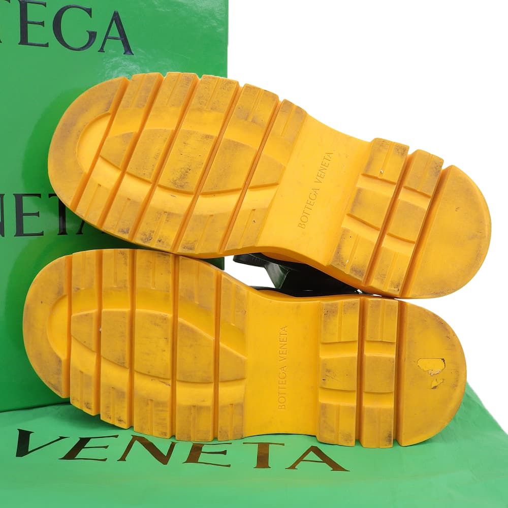 Bottega Veneta Tire Chelsea Boots Shoes Black Orange — view 2