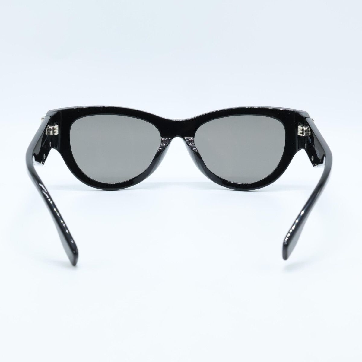 Fendi First Cat Eye Frame 143 00 Eyewear — view 4