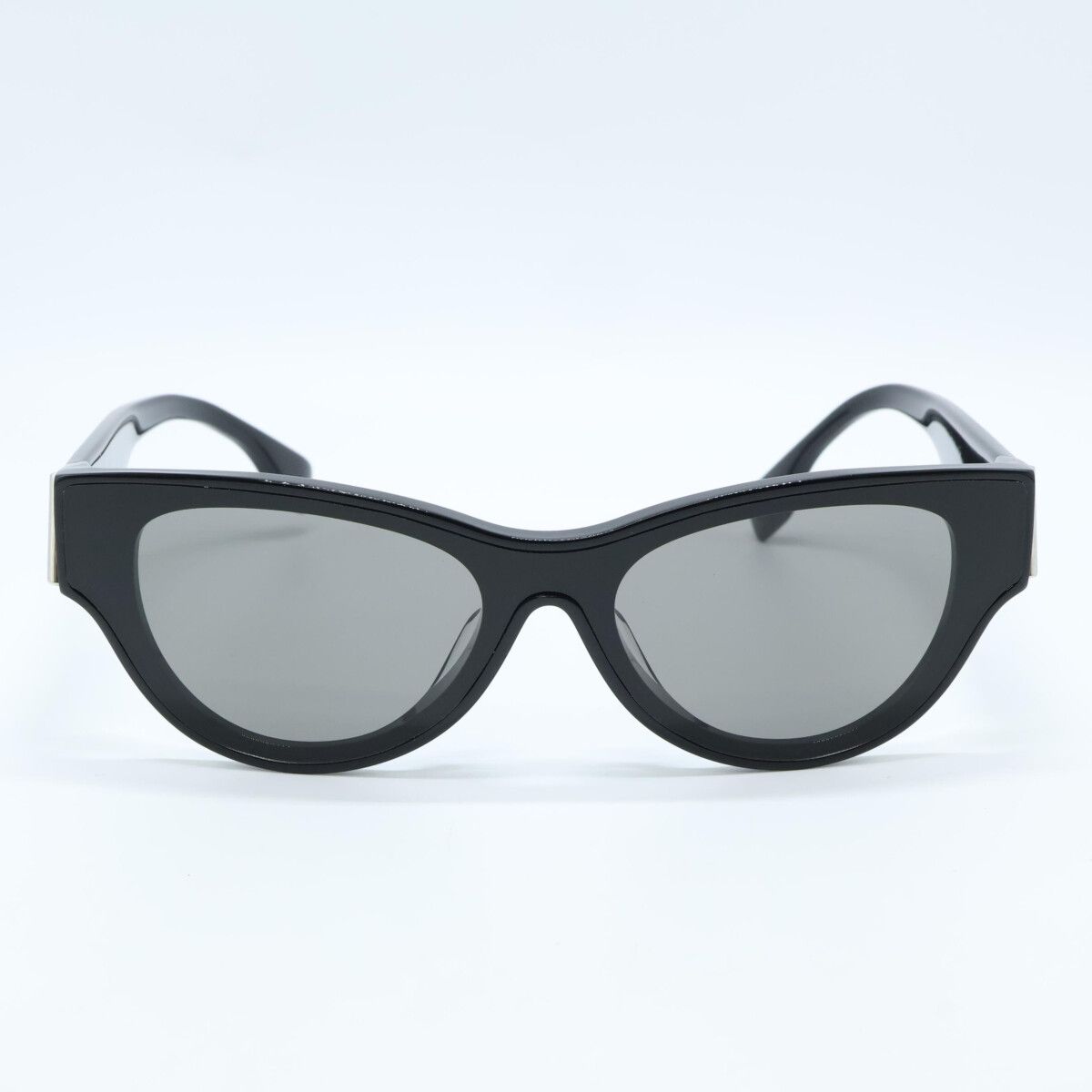 Fendi First Cat Eye Frame 143 00 Eyewear — view 2