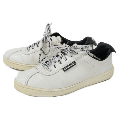 Chanel Calfskin Classic Logo Lace Low Cut Sneakers