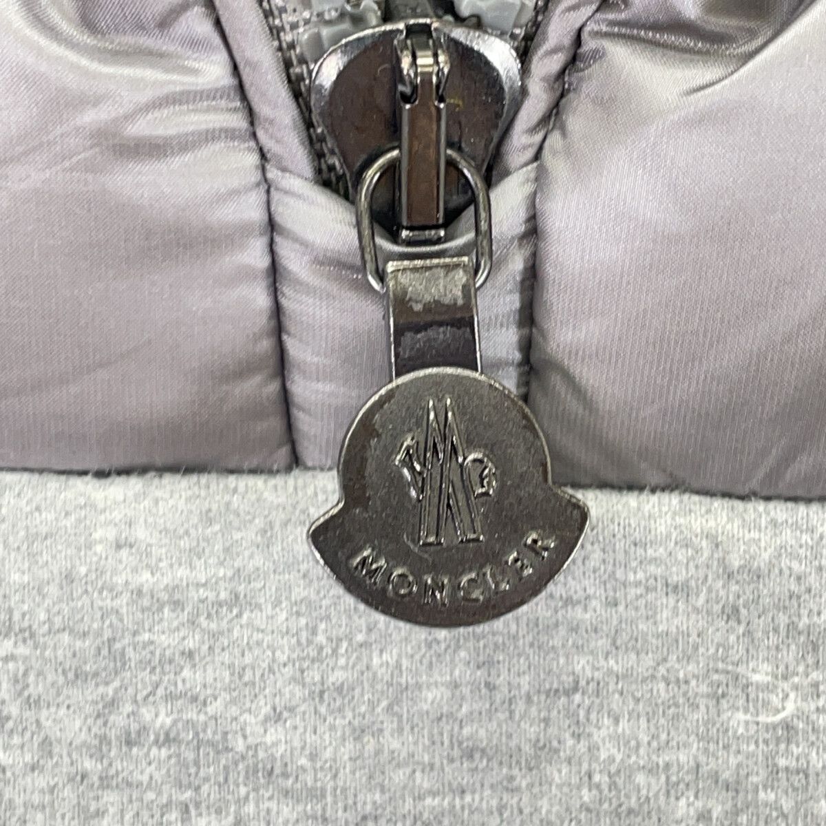 Moncler Abito C Down Jacket Docking Sweatshirt — view 7