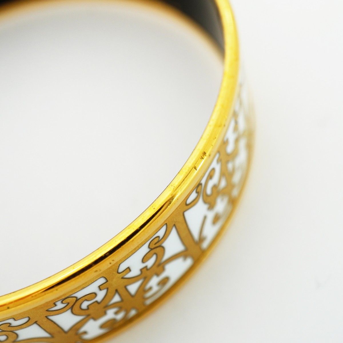 Hermes Bangle Enamel GM Gold Plated Cloisonne White Bracelet — view 7