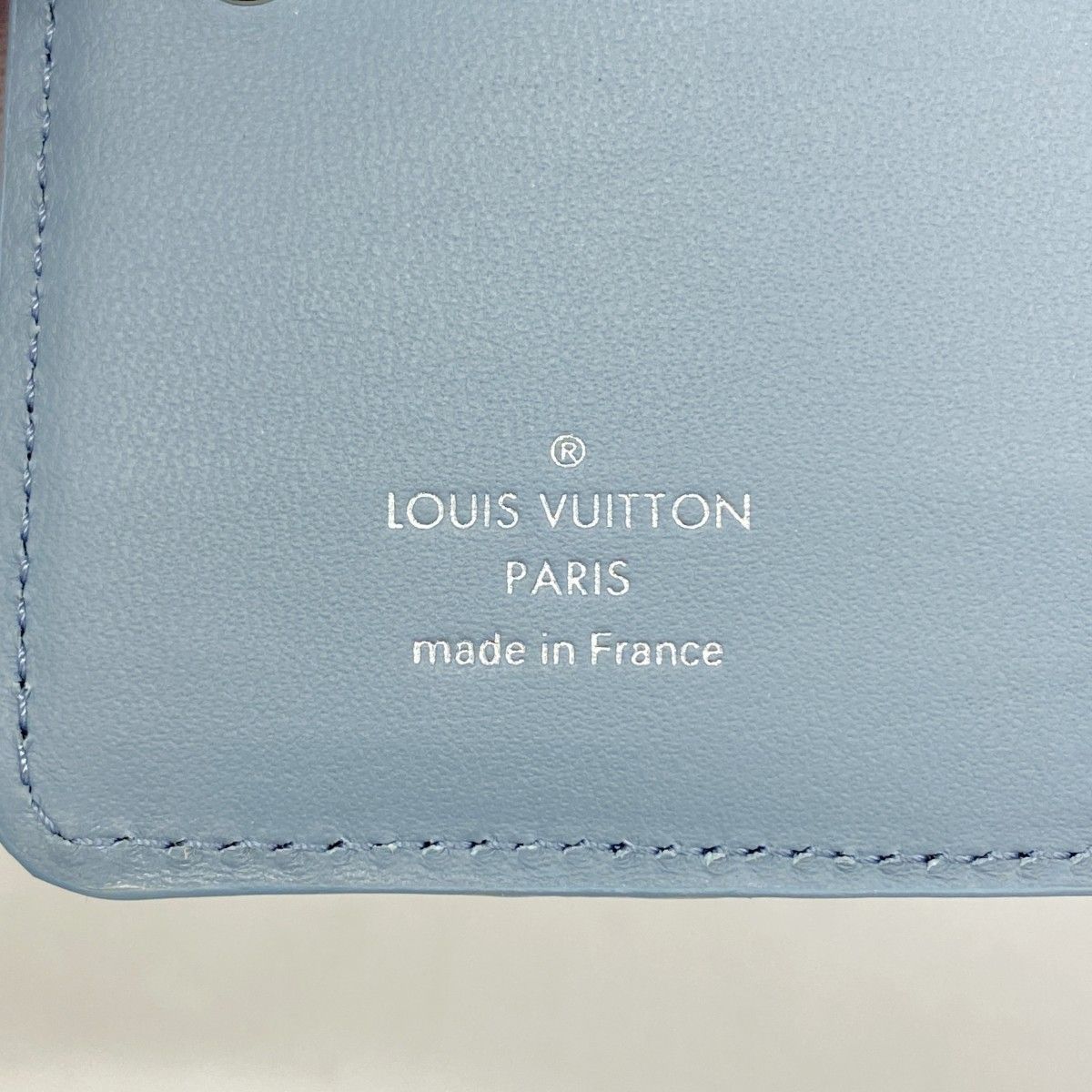Louis Vuitton Wallet Coussin Portefeuille Lou Blue Glacier — view 4