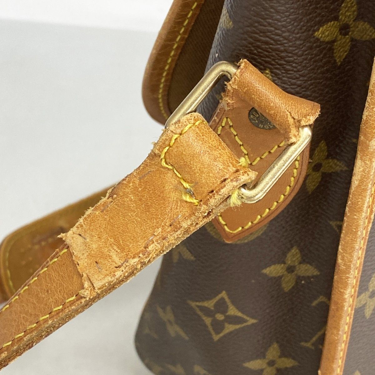 Louis Vuitton Shoulder Bag Monogram Givesiere GM Brown — view 8
