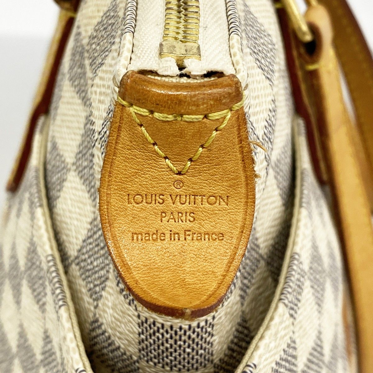 Louis Vuitton Tote Damier Azur Totally PM White — view 5