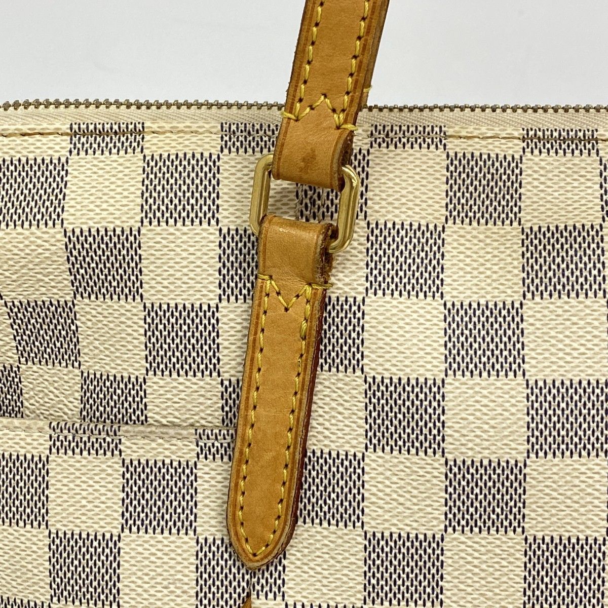 Louis Vuitton Tote Damier Azur Totally PM White — view 7