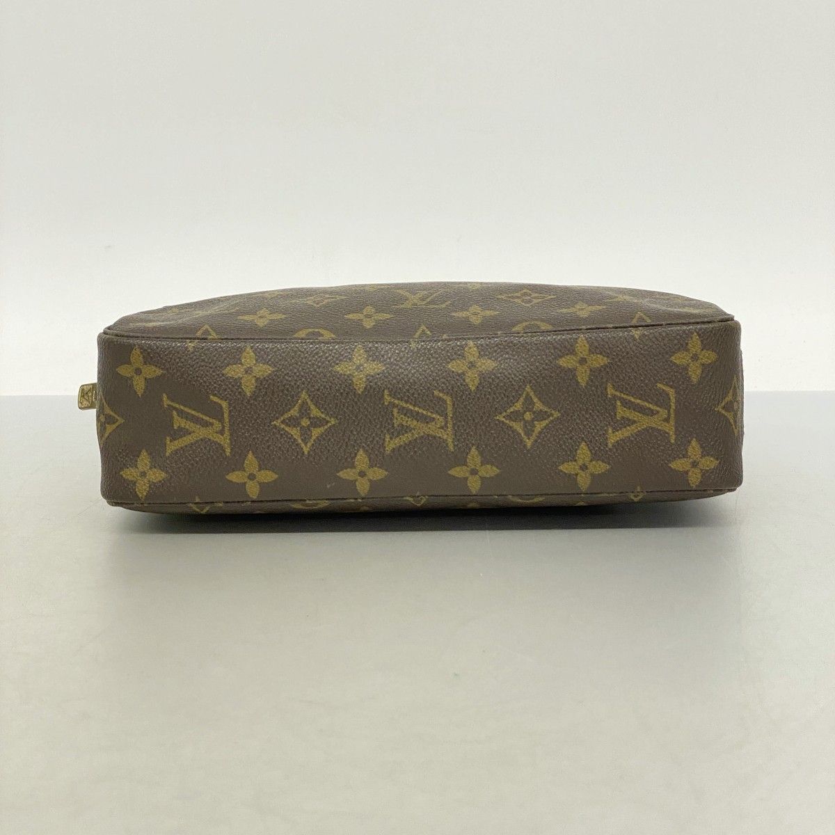 Louis Vuitton Pouch Monogram Trousse Toilet 23 Brown — view 3