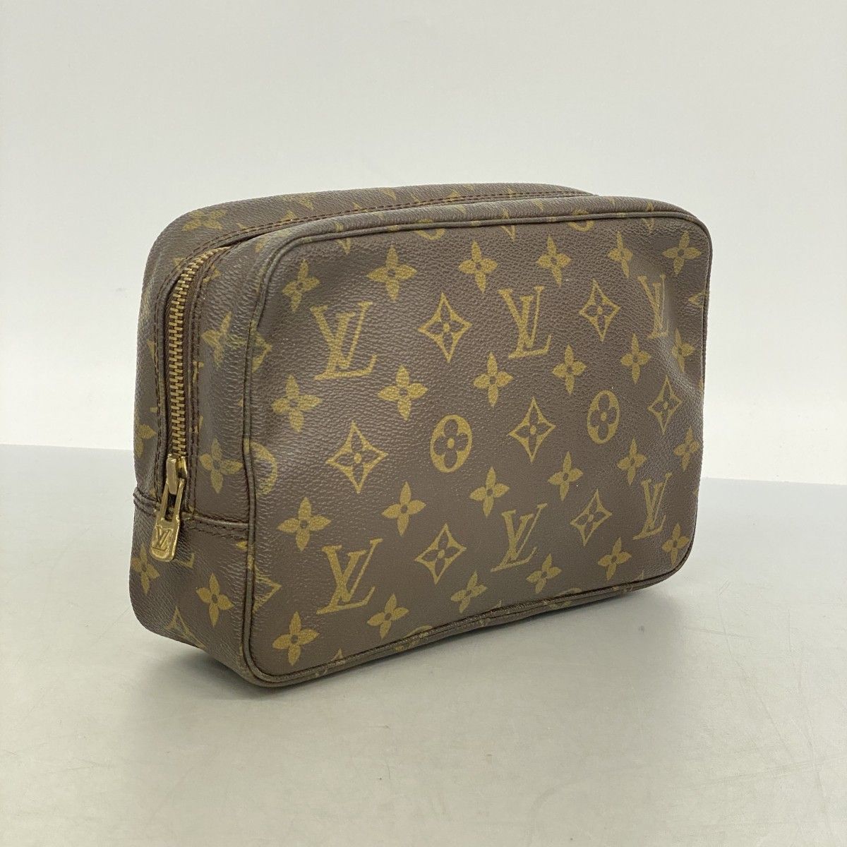 Louis Vuitton Pouch Monogram Trousse Toilet 23 Brown — view 2