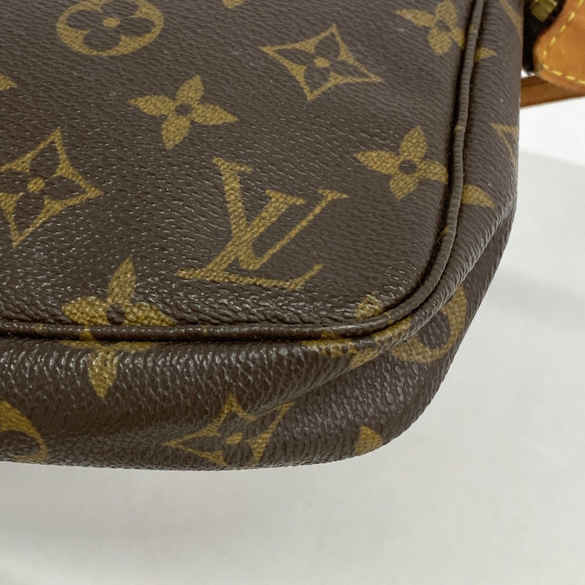 Louis Vuitton Pouch Monogram Pochette Brown — view 9