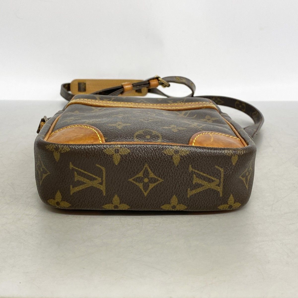 Louis Vuitton Shoulder Bag Monogram Danube Brown — view 3
