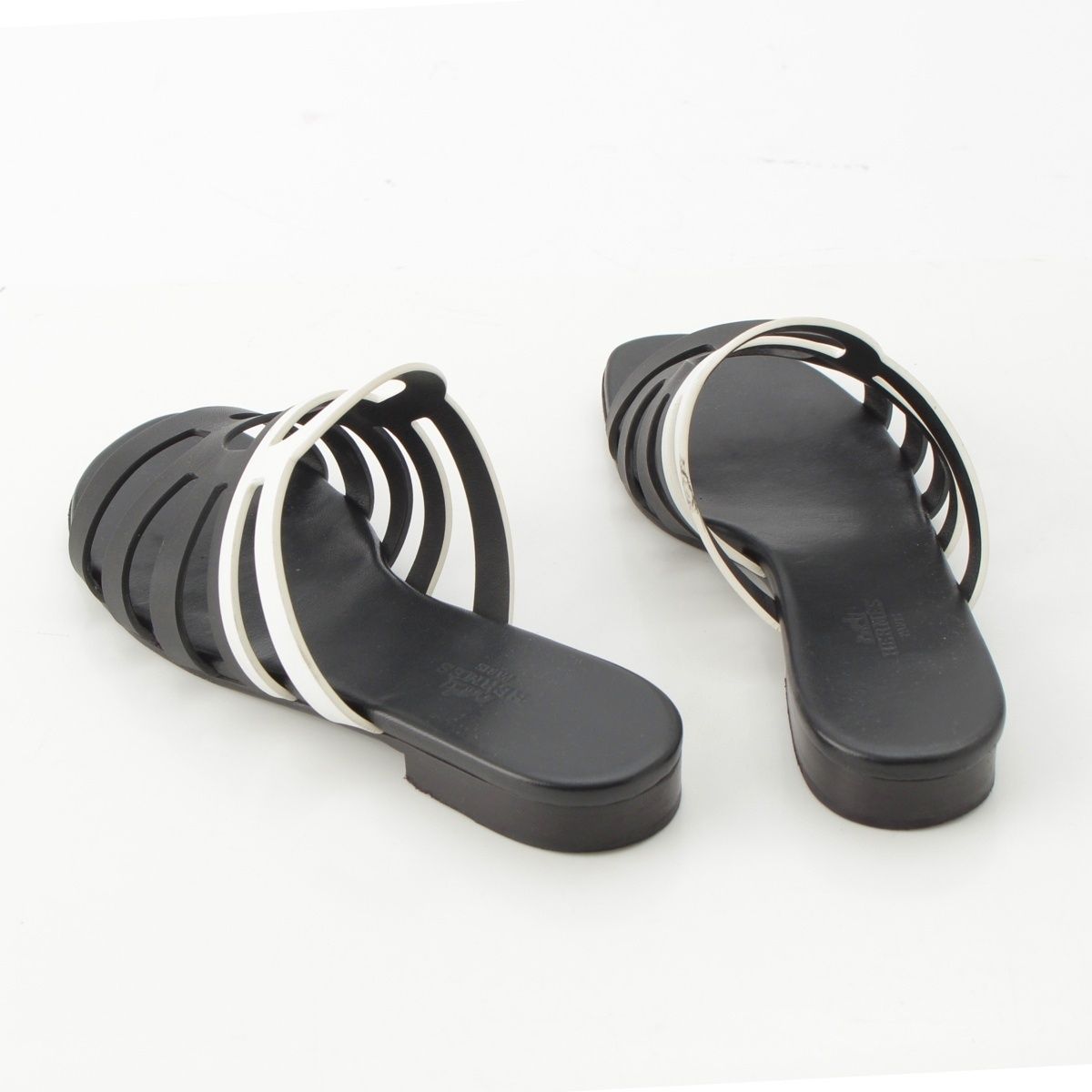 Hermes Camellia Chaine Sandals Black White — view 4