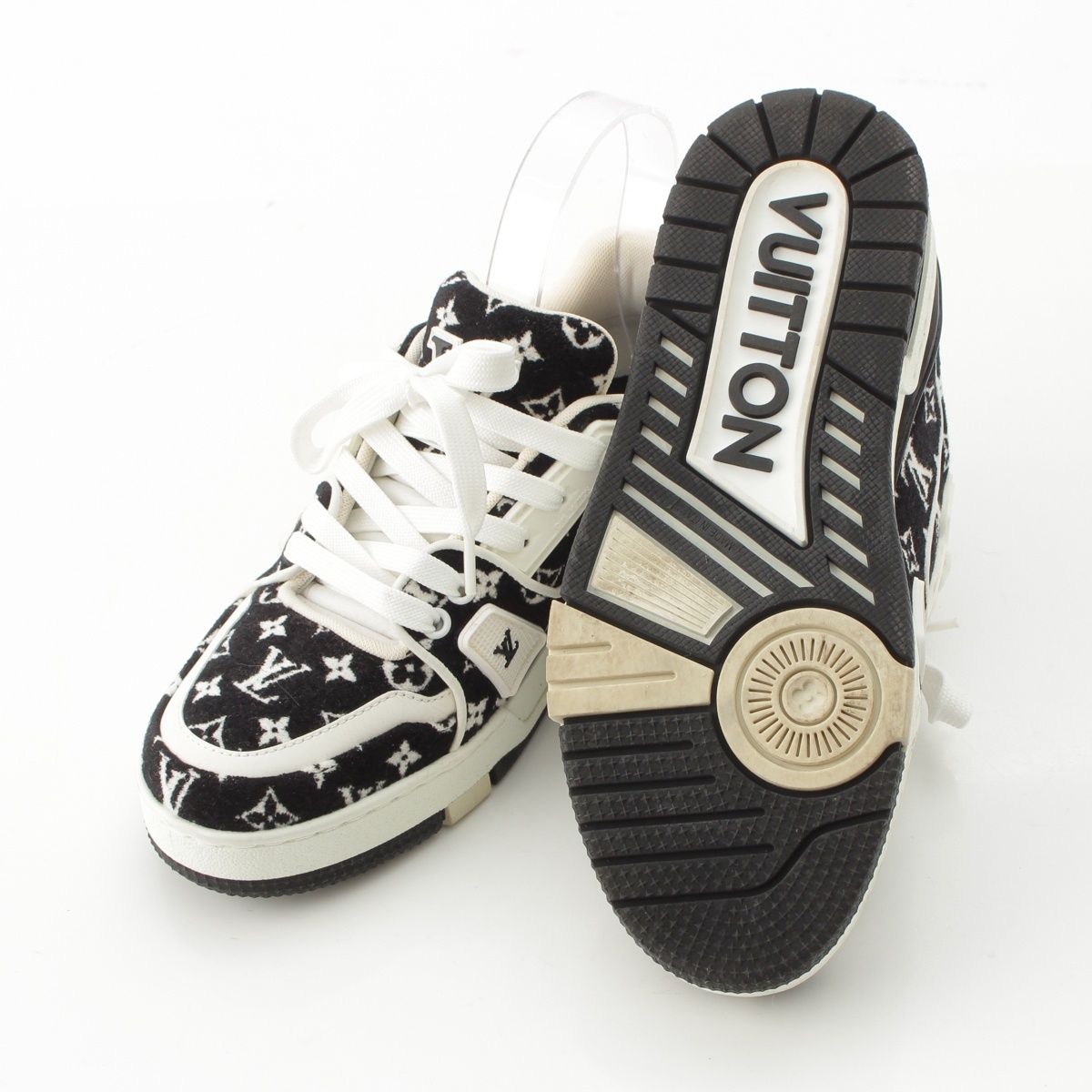 Louis Vuitton LV Velour Leather Low Cut Sneakers Shoes Black — view 5