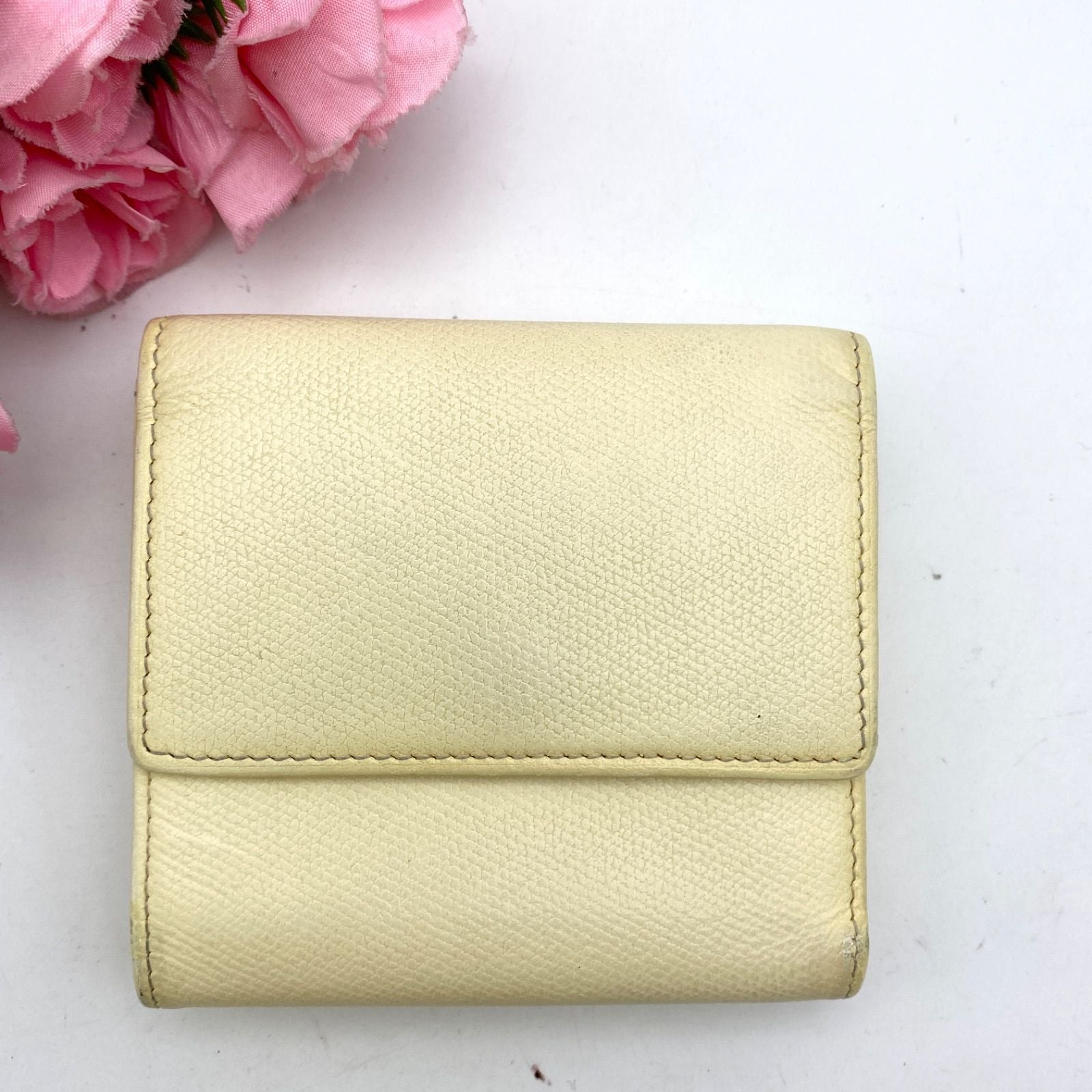 Chanel Wallet Trifold Lambskin White Coco Button Billfold Coin Card — view 3