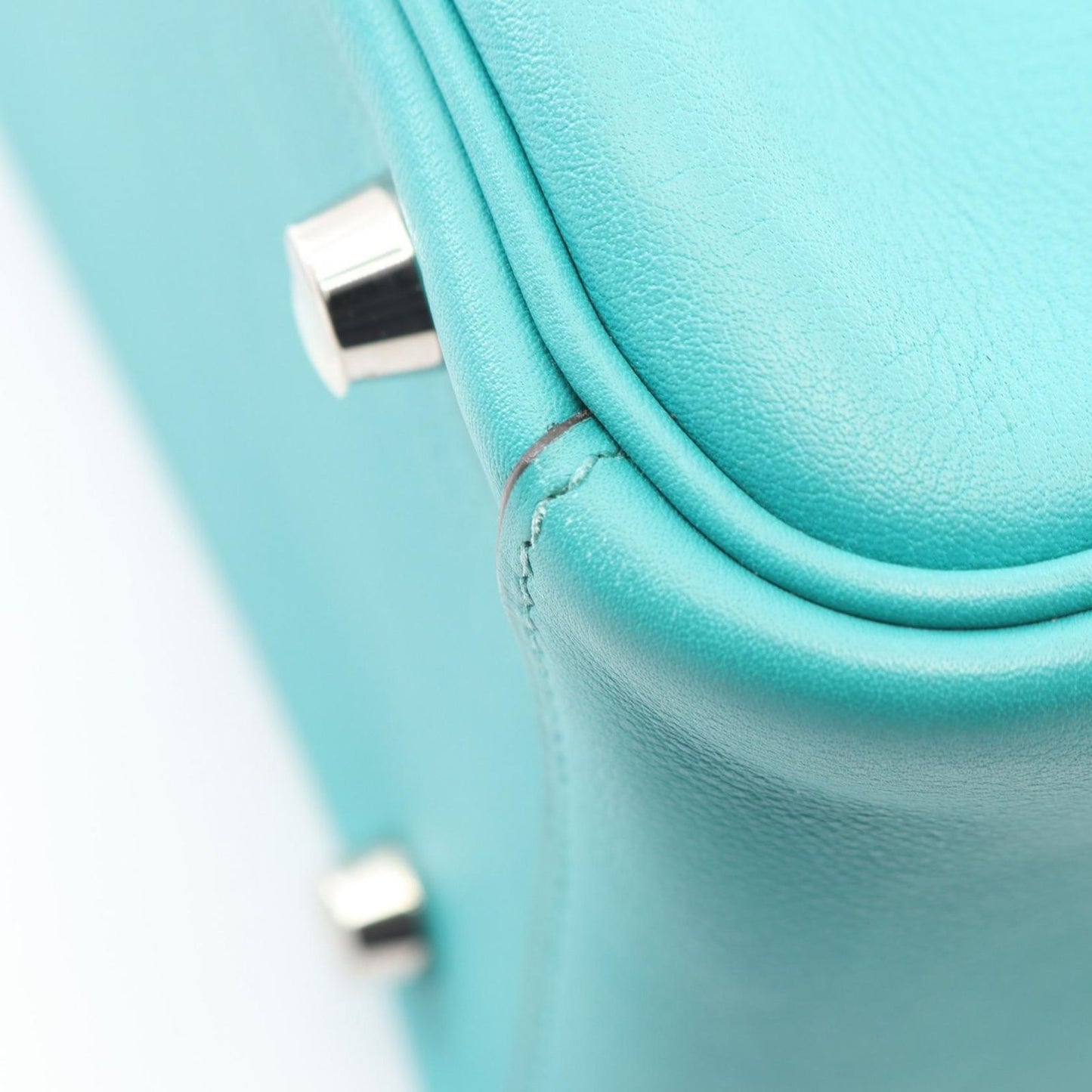Hermes Shoulder Bag Lindy 26 Blue Paon Leather — view 7
