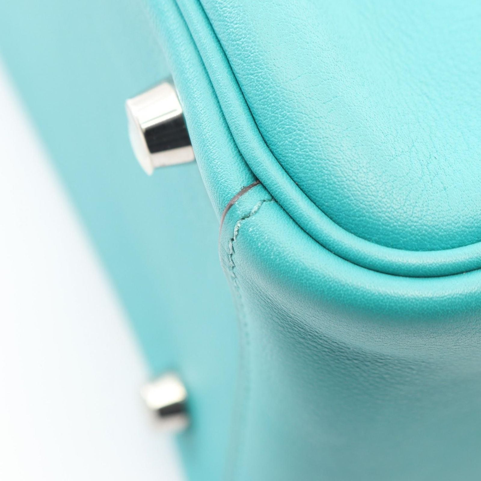Hermes Shoulder Bag Lindy 26 Blue Paon Leather — view 7