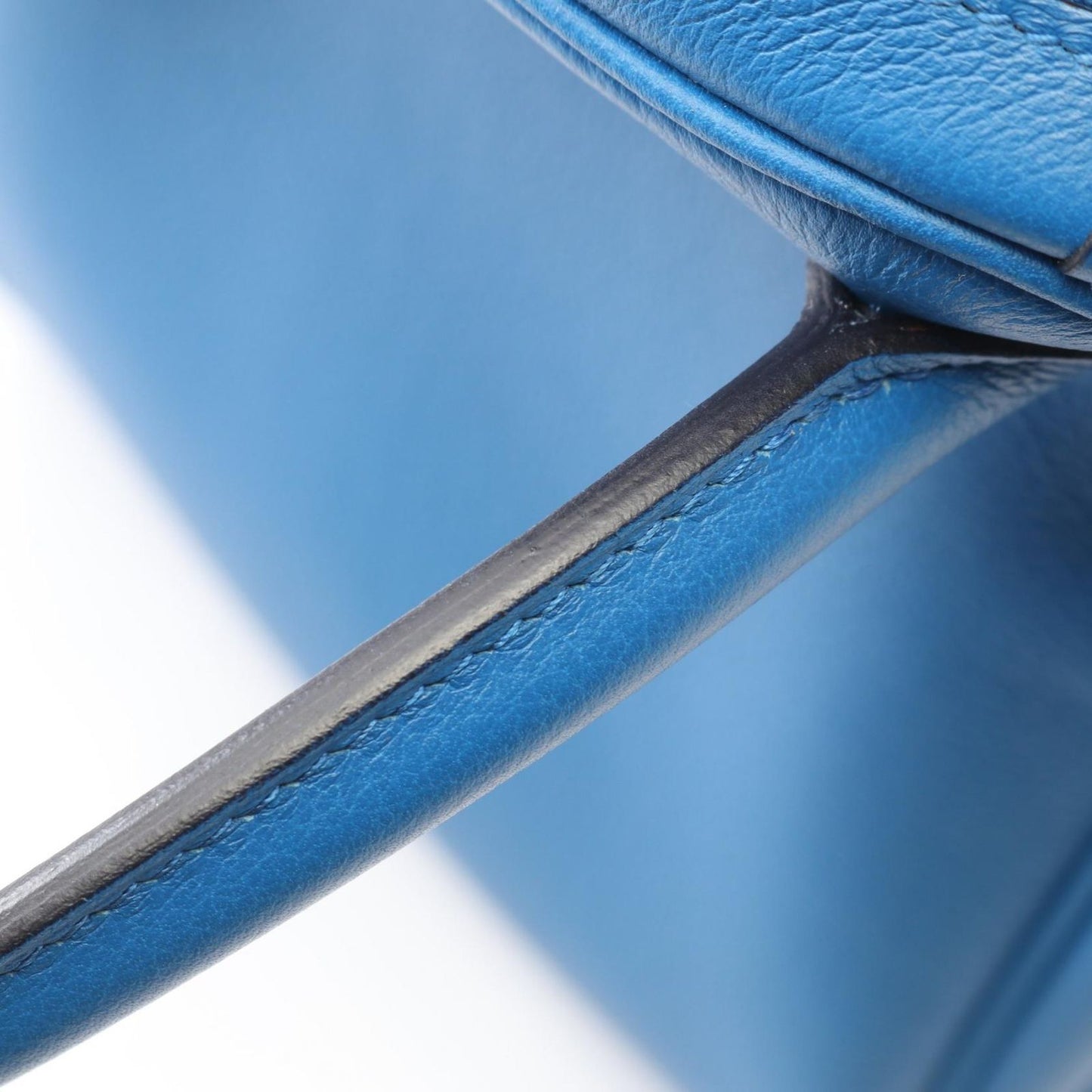 Hermes Shoulder Bag Lindy 30 Blue Zeliege Leather — view 6