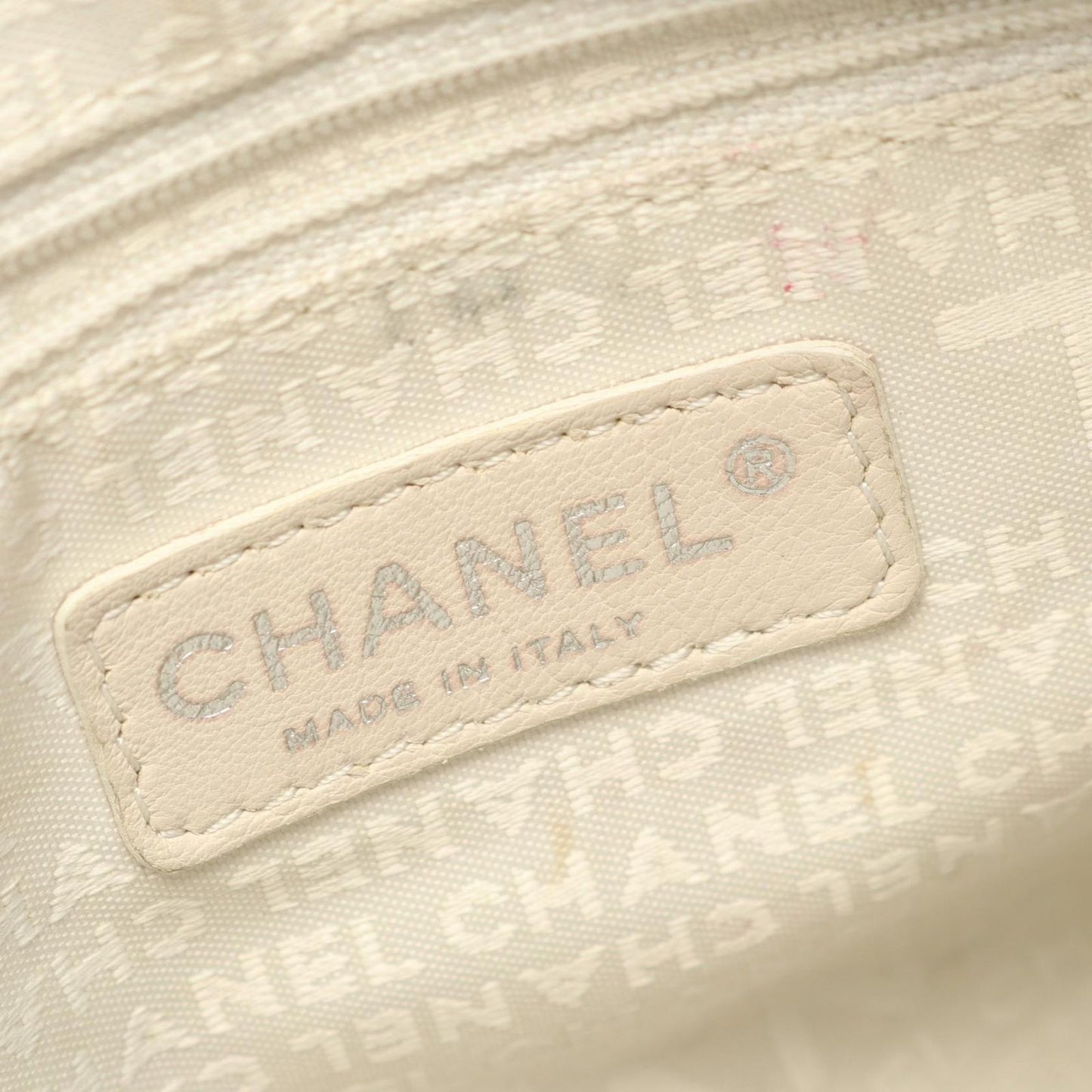 Chanel Shoulder Bag Wild Stitch Black Lambskin Coco Charm — view 4