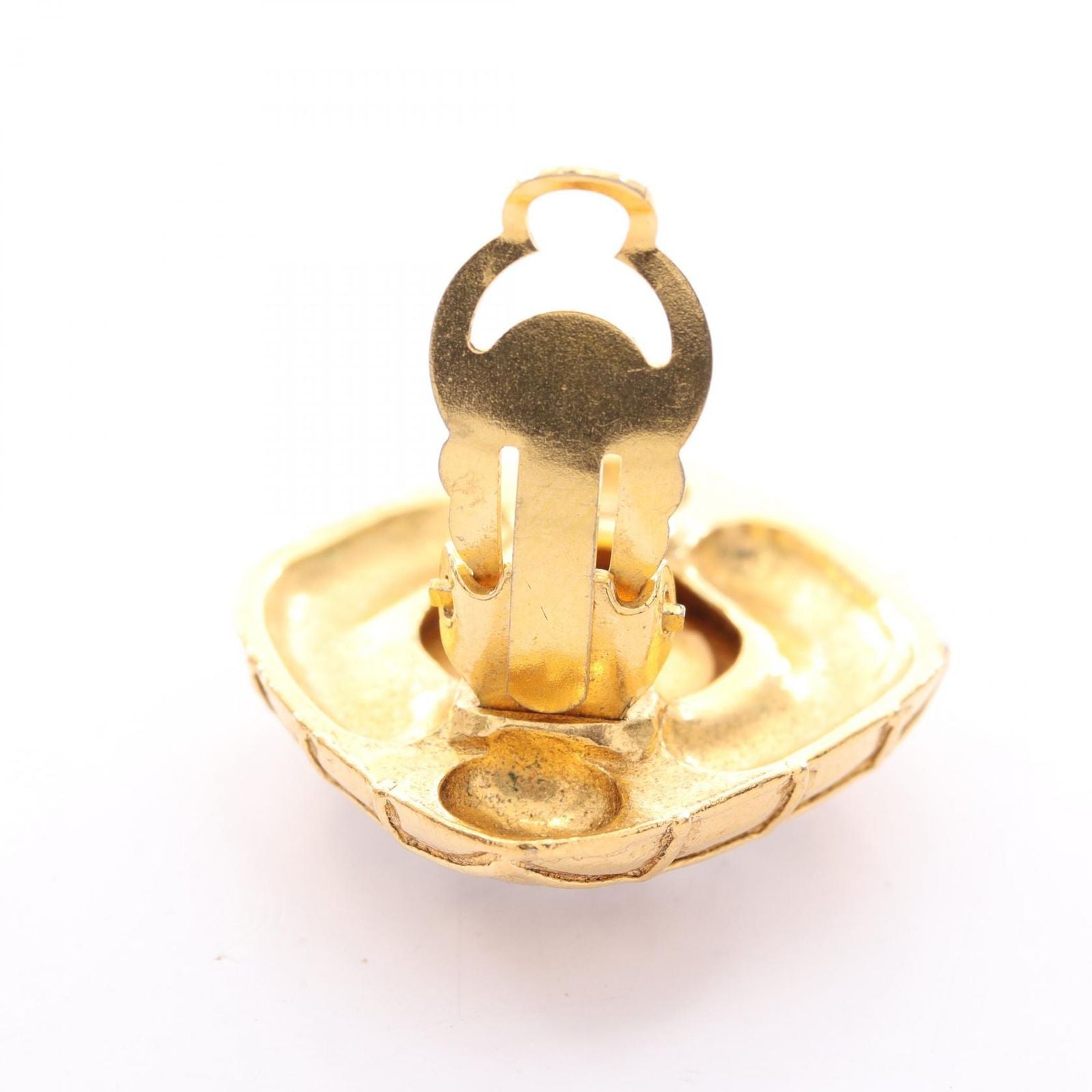 Chanel Earrings Quilted Gold — view 5