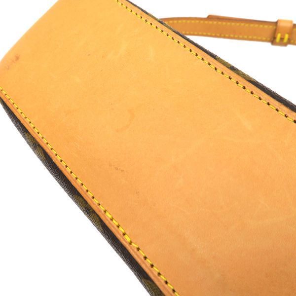 Louis Vuitton Monogram Trotteur Messenger Bag — view 4