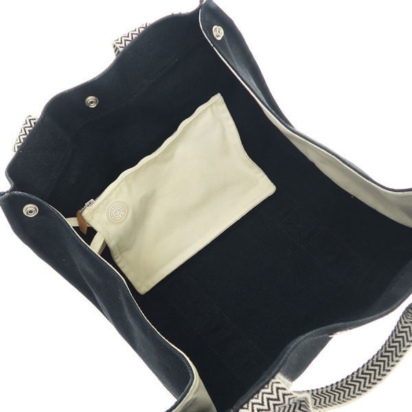 Hermes Cannes MM Shoulder Bag — view 2