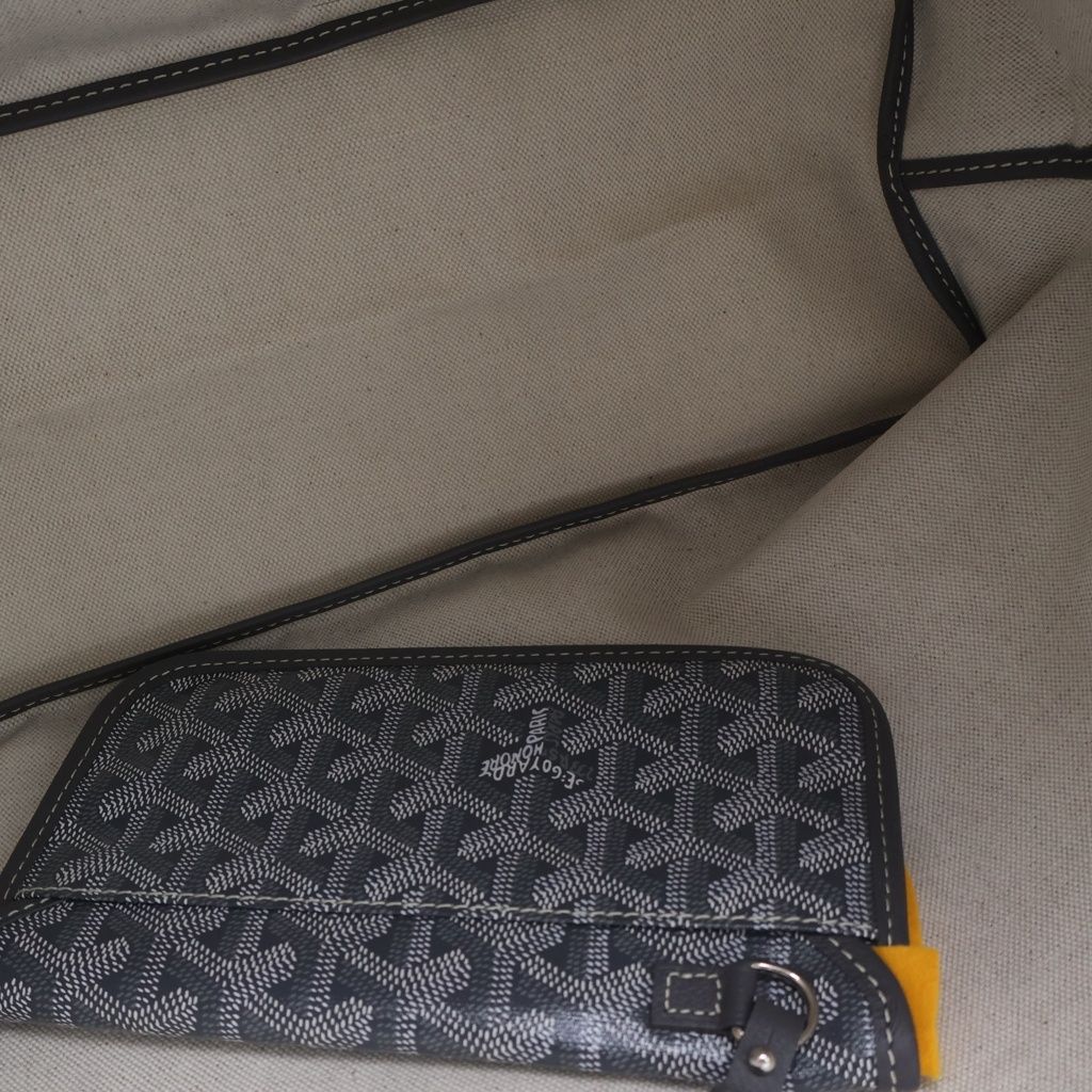 Goyard Saint Louis PM Gray Tote Leather — view 4