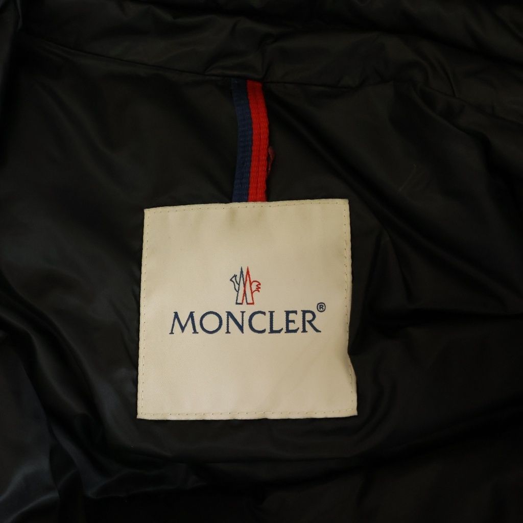 Moncler Lambot Patch Logo Stand Collar Down Jacket Black — view 7
