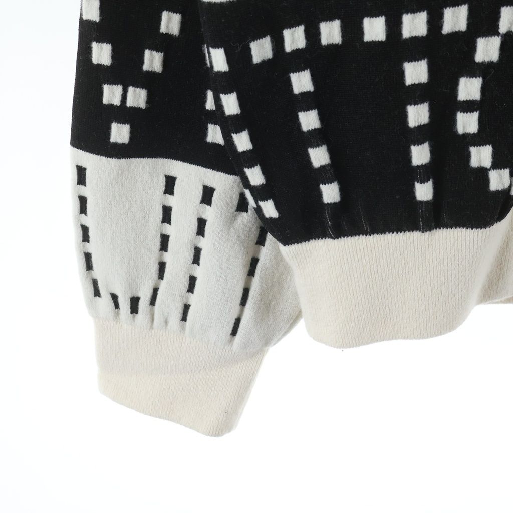Louis Vuitton All Over Logo Shoulder Button Knit Sweater White Black — view 5