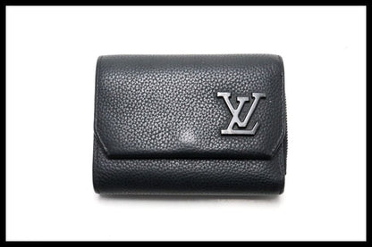 Louis Vuitton LV Aerogram Portefeuille Pilot Compact Leather Trifold Wallet